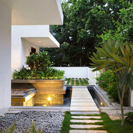 Court-Yard-House-2540-Bangalore-1366x768